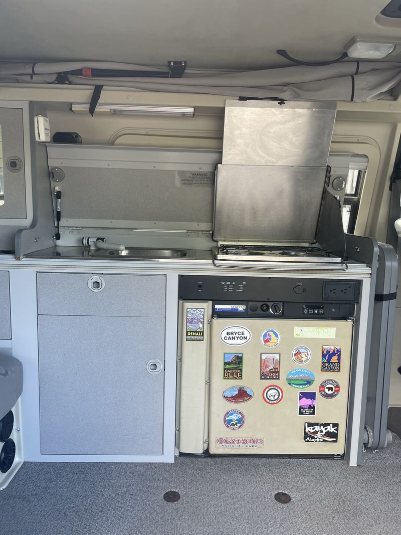 Picture 3/7 of a 2000 VW Eurovan full camper (Winnebago conversion) for sale in Seattle, Washington