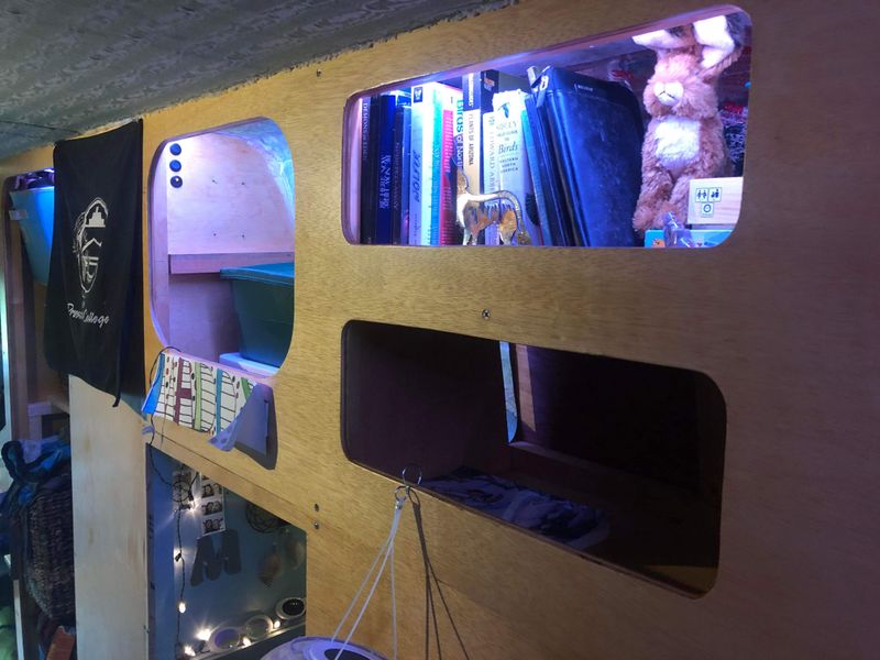 Picture 4/32 of a 2006 Dodge Sprinter 3500 Stealth Campervan for sale in Asheville, North Carolina