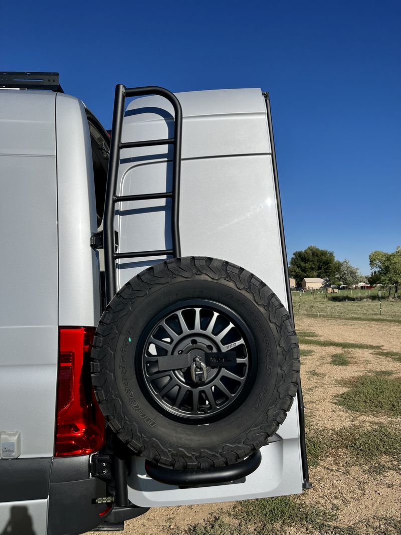 Picture 5/28 of a 2019 Mercedes’ Benz sprinter 170ext 4x4 Diesel for sale in Longmont, Colorado