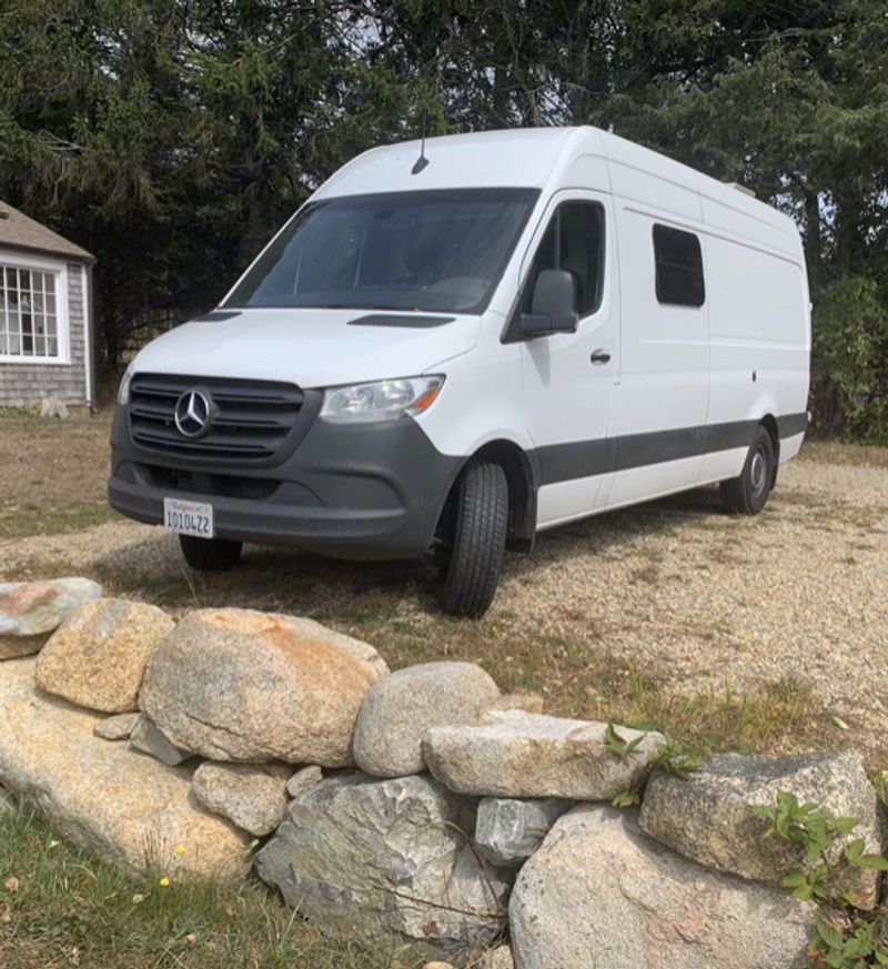 Picture 3/10 of a Super Cute 2019 Mercedes Sprinter 170 for sale in Altadena, California