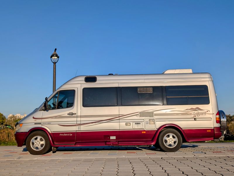 Picture 1/16 of a 2006 Freightliner Sprinter Leisure Travel Van for sale in Melbourne, Florida
