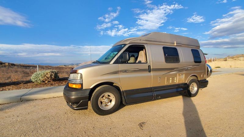 Picture 2/22 of a 2008 Roadtrek 170 Popular for sale in Moreno Valley, California