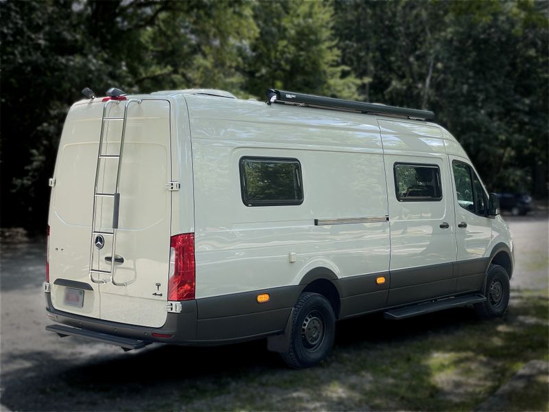 Picture 2/44 of a 2019 Sprinter 2500, 170 ext., HR, 4x4. Low mileage! for sale in Los Angeles, California