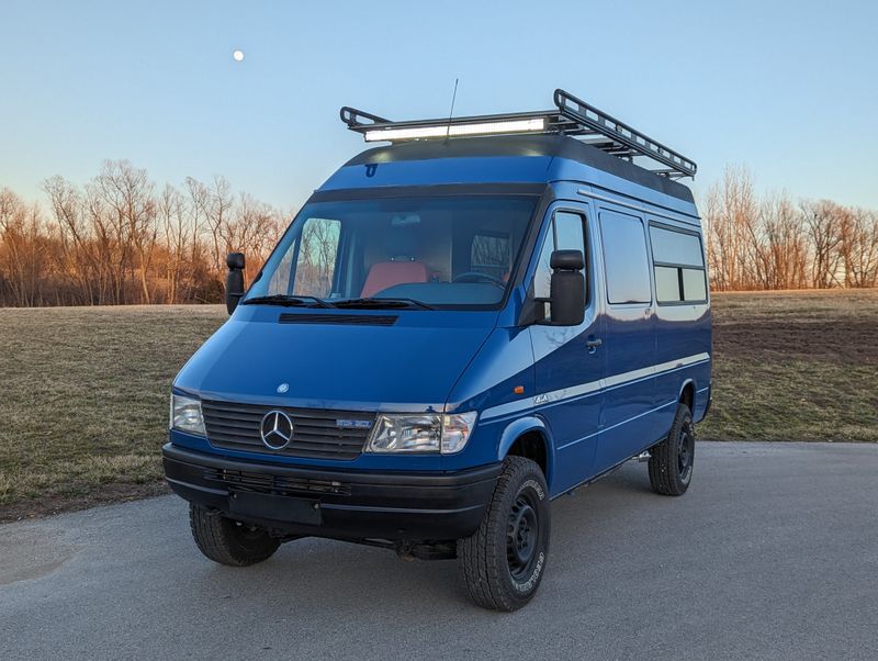 Picture 4/43 of a 1998 Sprinter 4x4 312D for sale in Kansas City, Missouri
