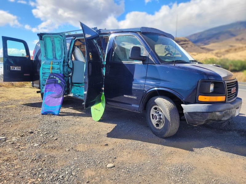 Picture 1/8 of a 2006 GMC Savana 3500 for sale in Kahului, Hawaii