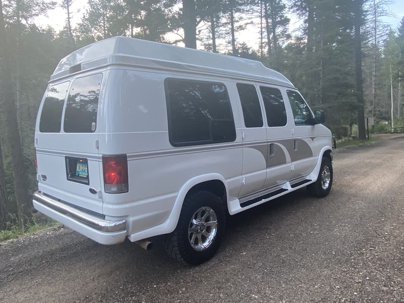 Picture 5/22 of a 2003 Custom, Ford E-150 Chateau - 19,000 Miles on New Engine for sale in Sedona, Arizona