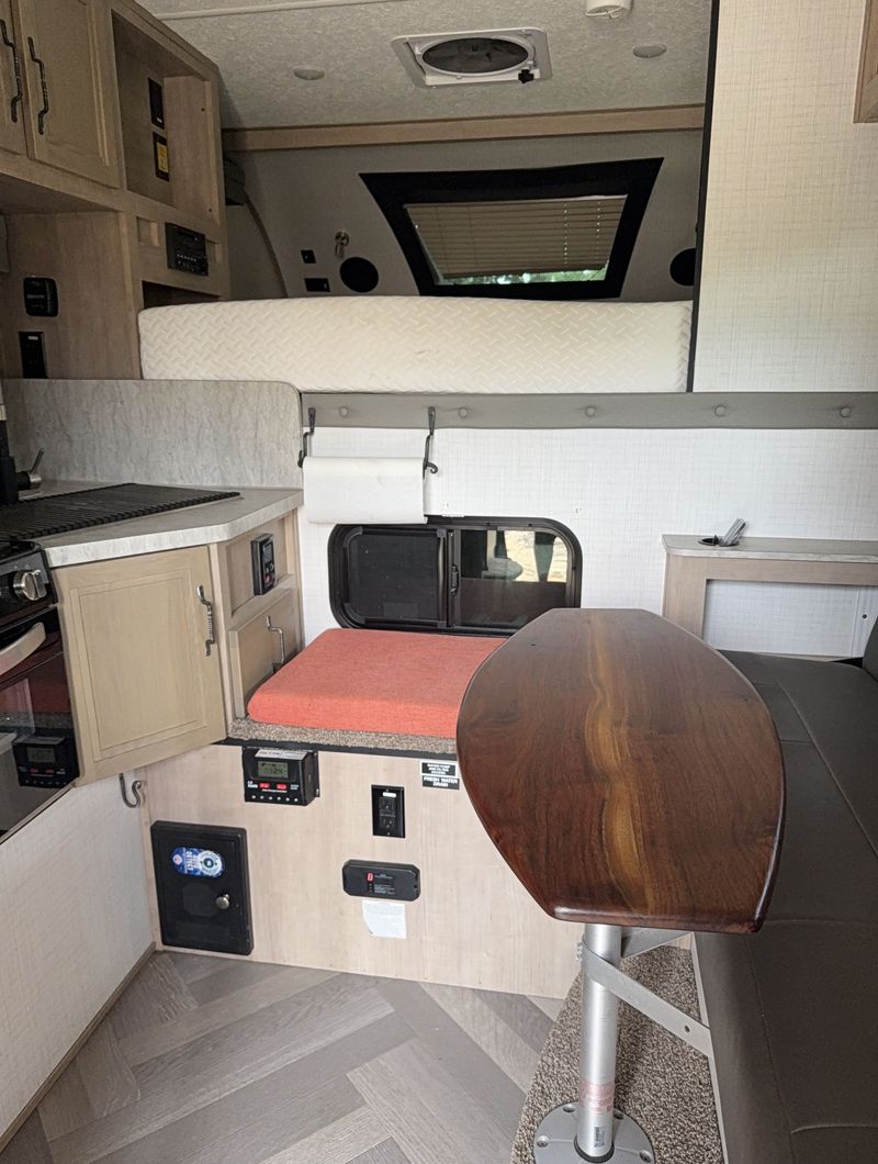 Picture 3/7 of a 2023 Palomino model 1806 hard side for sale in Spray, Oregon