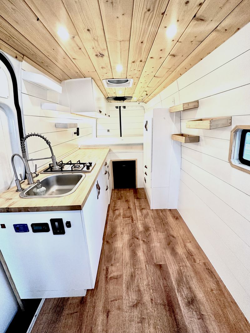 Picture 1/38 of a Adventure Awaits: Fully Equipped 2014 Off-Grid Campervan! for sale in San Diego, California