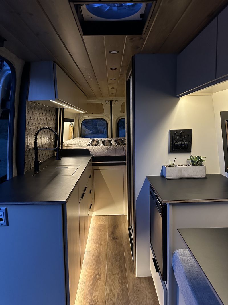 Picture 3/25 of a 2022 4x4 Luxury Campervan With Shower for sale in San Diego, California