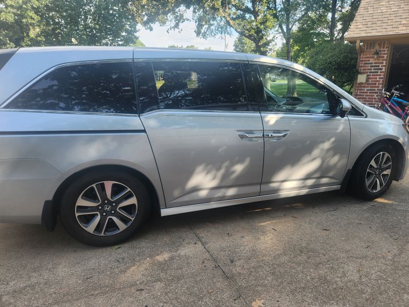 Picture 2/14 of a 2014 Honda Odyssey Touring Elite for sale in Claremore, Oklahoma
