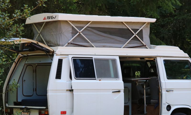 Picture 5/12 of a 1984 VW Camper Van for sale in Olympia, Washington