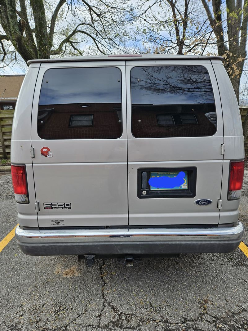 Picture 3/5 of a 2003 Ford E-350 XLT Super Duty 8 CYLS for sale in Fayetteville, Arkansas