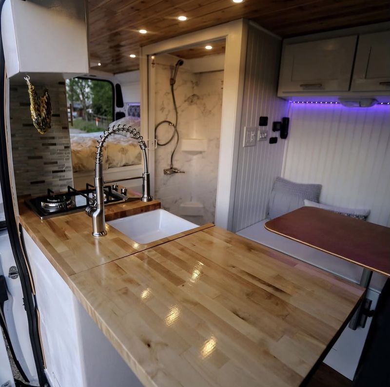 Picture 2/8 of a Your Dream Mobile Tiny Home Awaits! for sale in Issaquah, Washington