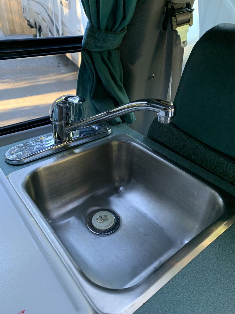 Picture 5/20 of a 2000 Ford Econoline E-150 GTRV Conversion  for sale in Gig Harbor, Washington