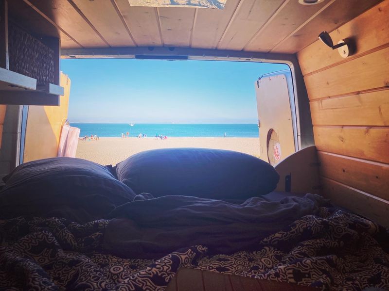 Picture 2/5 of a 2006 T1N Dodge Sprinter 2500 170 wheelbase high roof RWD for sale in Rohnert Park, California