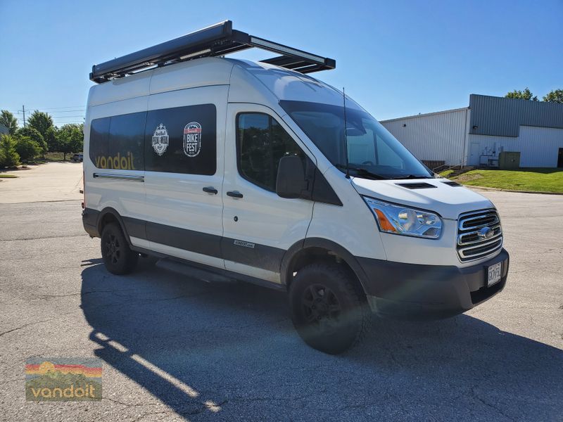 Picture 2/22 of a 2019 Ford Transit Campervan | Vandoit LIV High Roof for sale in Blue Springs, Missouri