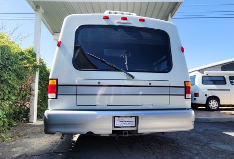 Picture 5/15 of a 2003 Winnebago Rialta 22QD #961 for sale in Yucaipa, California