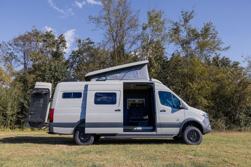 Picture 2/31 of a 2024 Sprinter 170 Premium Plus 4 Cyl HO Diesel AWD/HR Custom for sale in Chattanooga, Tennessee