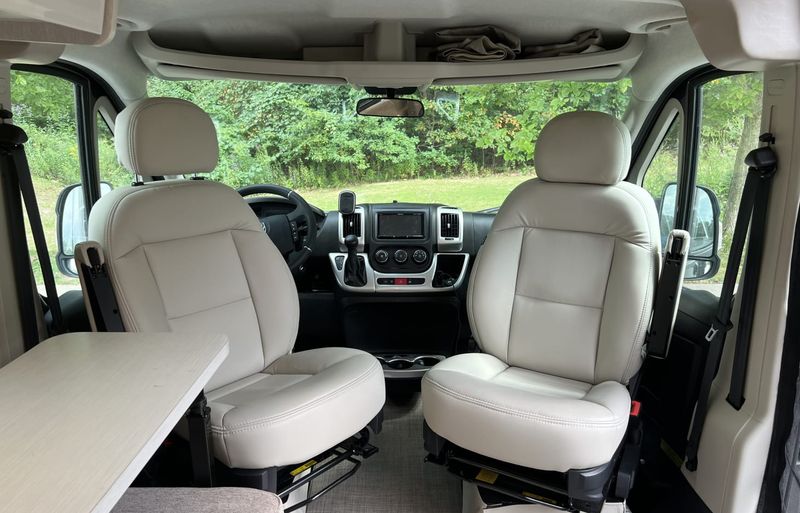 Picture 1/13 of a 2023 Thor Rize 18m for sale in Brooklyn, New York