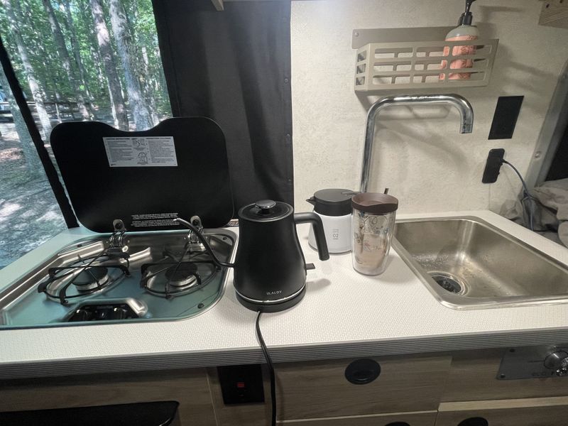 Picture 5/20 of a Like New 2023 Winnebago Solis 59PX for sale in Cedartown, Georgia