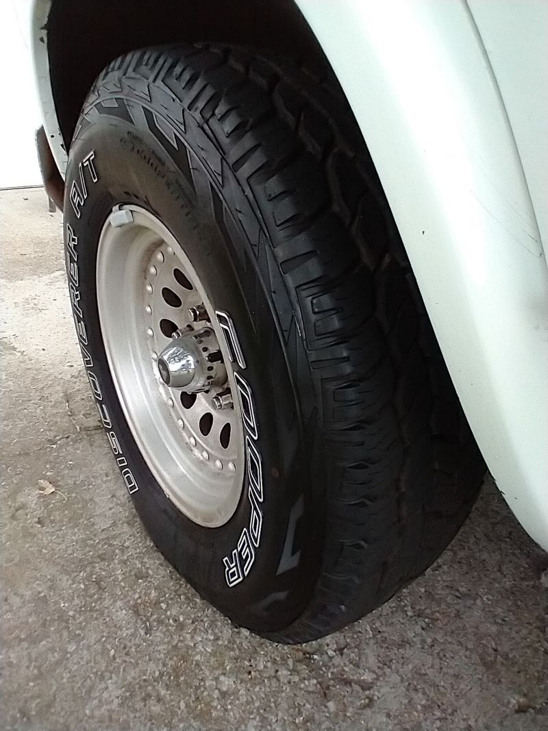 Picture 3/27 of a 1995 Chevrolet G20 High Top for sale in Bowling Green, Kentucky