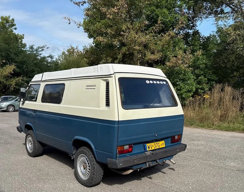 Picture 5/10 of a 1989 Volkswagen T3 Syncro 4x4 Camper | Rare Factory 4WD for sale in Los Angeles, California