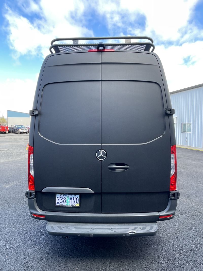 Picture 3/23 of a 2020 Freightliner Sprinter 2500 170 4x4 for sale in Hood River, Oregon