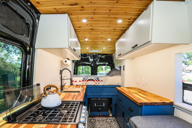 Picture 2/17 of a 2019 Mercedes Sprinter 2500 4x4 for sale in Denver, Colorado