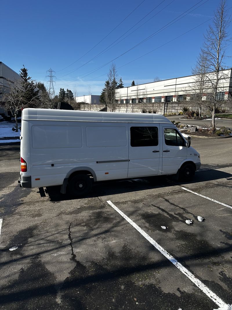 Picture 2/17 of a 2005 Dodge/Mercedes Sprinter 2500 for sale in Wilsonville, Oregon
