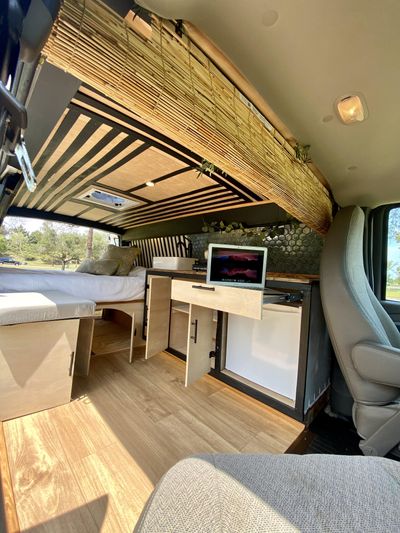 Photo of a Camper Van for sale: 2014 Fully Off Grid Glamper