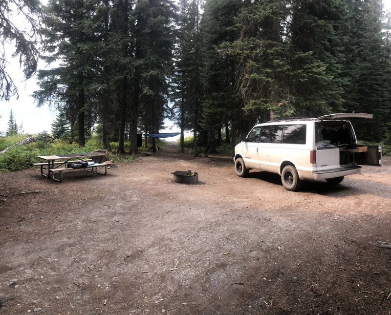 Picture 5/14 of a 2000 Chevy Astrovan AWD for sale in Whitefish, Montana