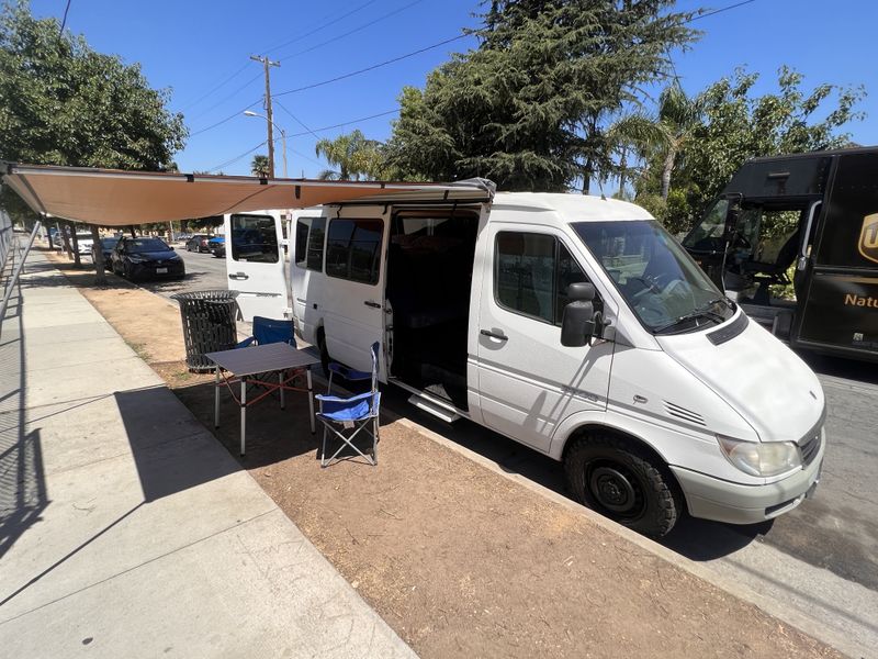 Picture 3/29 of a 2004 Dodge Sprinter 2500 Camper Van - $26,499 (Los Angeles) for sale in Los Angeles, California