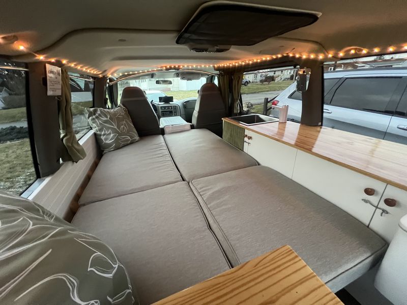 Picture 4/44 of a 2004 Chevy Astro Van Camper (AWD) for sale in Pittsburgh, Pennsylvania