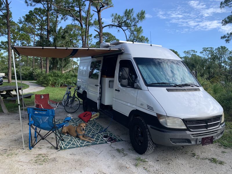 Picture 2/33 of a 2005 Dodge Sprinter Custom Campervan for sale in Ocoee, Florida