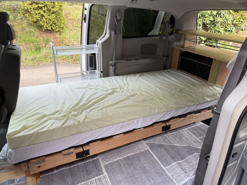 Picture 5/10 of a 2010 Dodge Caravan for sale in Port Orchard, Washington