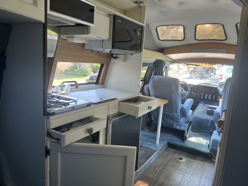 Picture 3/39 of a 1992 Roadtrek Versatile 190 for sale in Long Beach, California