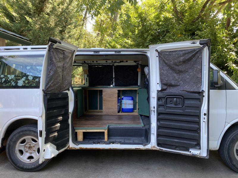 Picture 5/34 of a 2006 Chevy Express Campervan for sale in Talent, Oregon