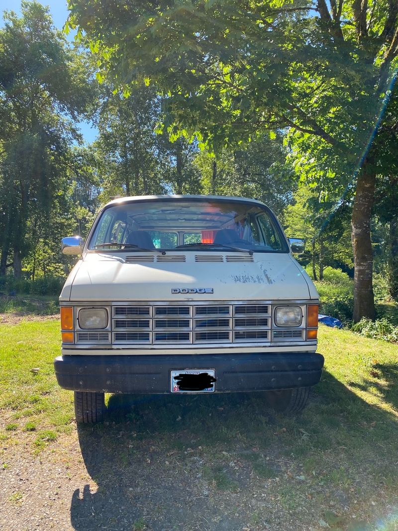 Picture 5/7 of a 1991 Dodge Van with removeable bed platform  for sale in Corvallis, Oregon