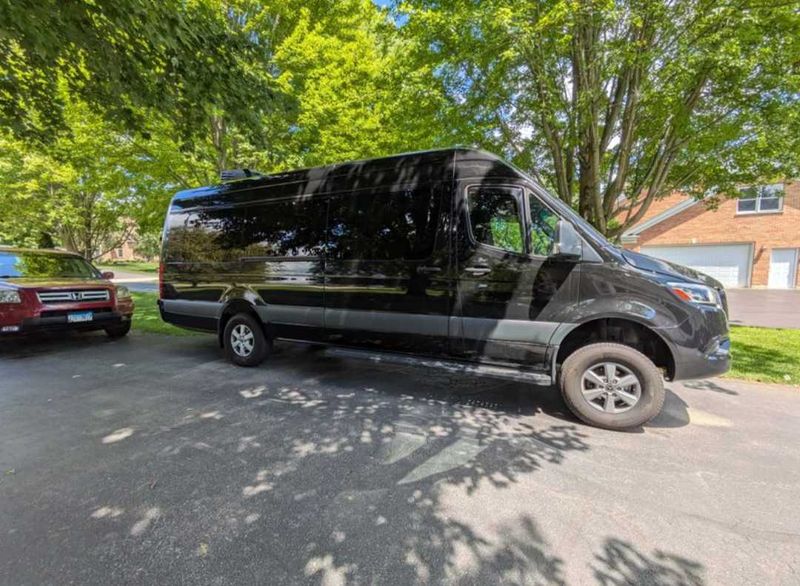 Picture 1/13 of a 2020 Mercedes Benz Sprinter 2500 3.0 Turbodiesel 170 EXT 4x4 for sale in Batavia, Illinois