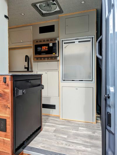 Picture 2/41 of a 2024 Serenity, Off Grid, 4 season with ext. warranty. for sale in Hopkinsville, Kentucky