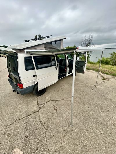 Photo of a Camper Van for sale: 1995 Volkswagen EuroVan