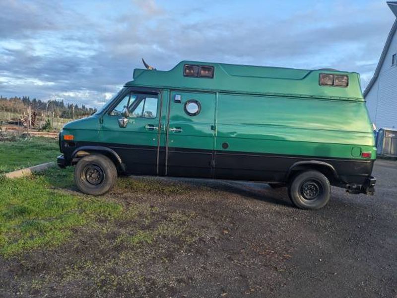 Picture 5/16 of a "The Hulk" (AKA Bruce Vanner) Camper Van for sale in Portland, Oregon