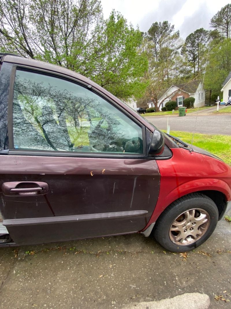 Picture 1/8 of a 2004 Dodge Caravan SXT-V6 Campervan Projectvan for sale in Greenville, South Carolina