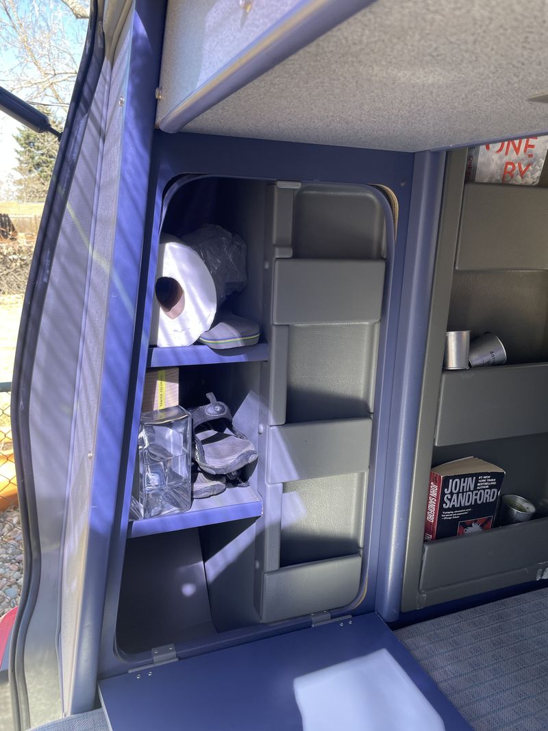 Picture 3/18 of a 1993 VW Eurovan (Poptop camper) for sale in Denver, Colorado