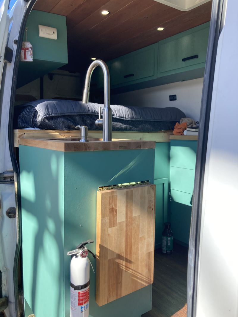 Picture 5/20 of a 2007 Dodge Sprinter 2500 for sale in Big Bear Lake, California