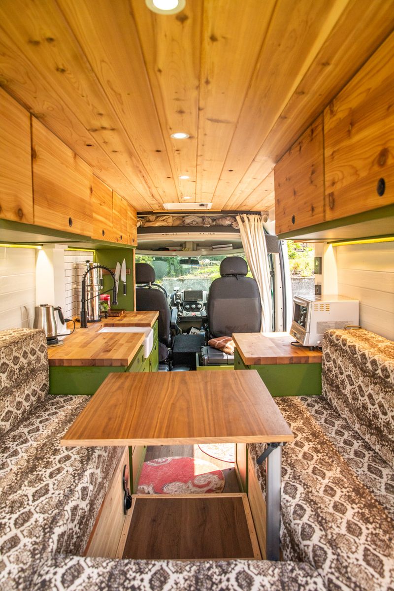 Picture 1/18 of a 2018 Ram Promaster reconstructed title for sale in Portland, Oregon