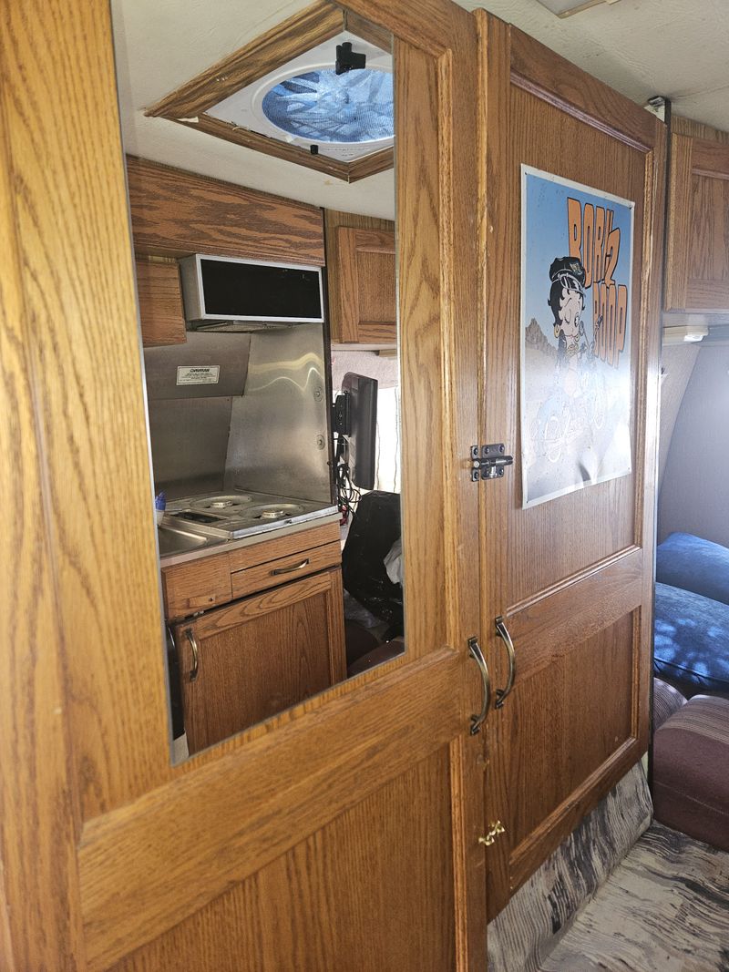 Picture 5/17 of a 1989 Road Trex conversion van for sale in Running Springs, California