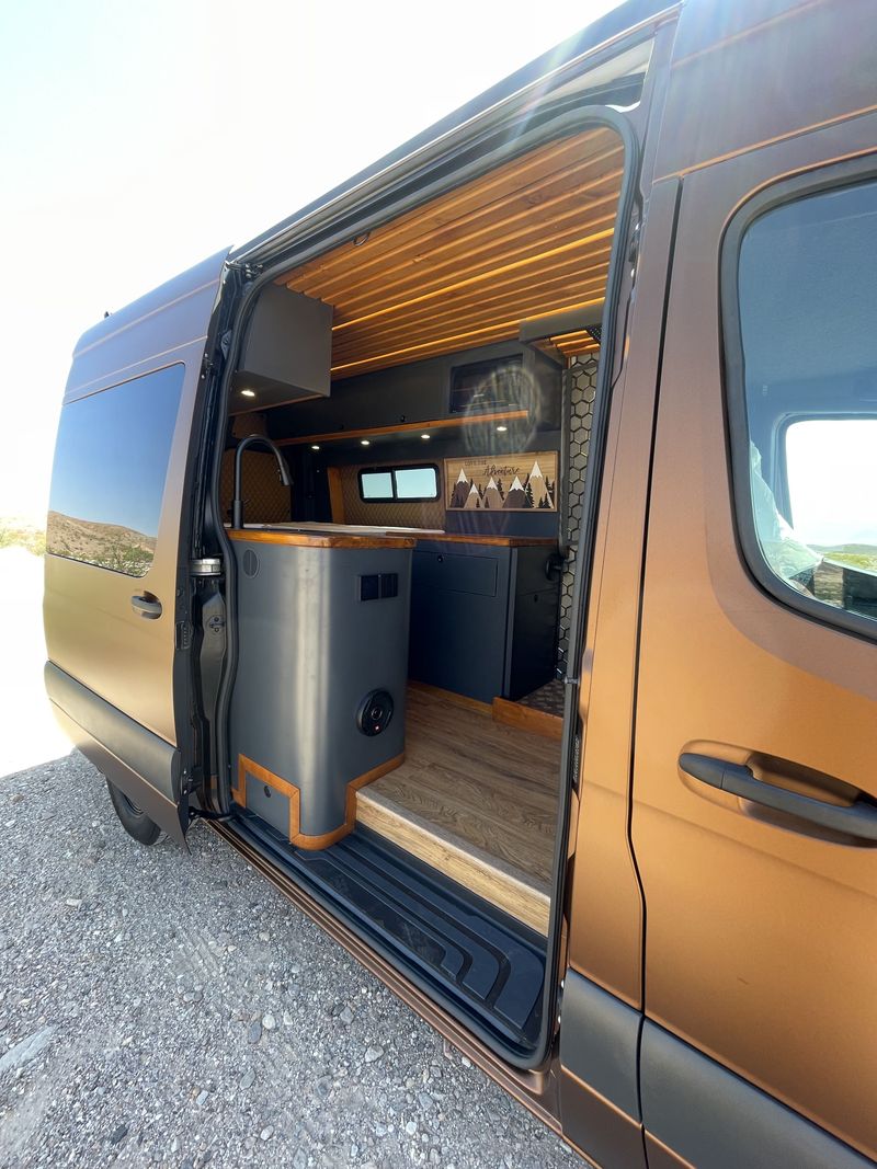 Picture 1/27 of a Spirit Campervans 144”Sprinter - Financing Available  for sale in Las Vegas, Nevada