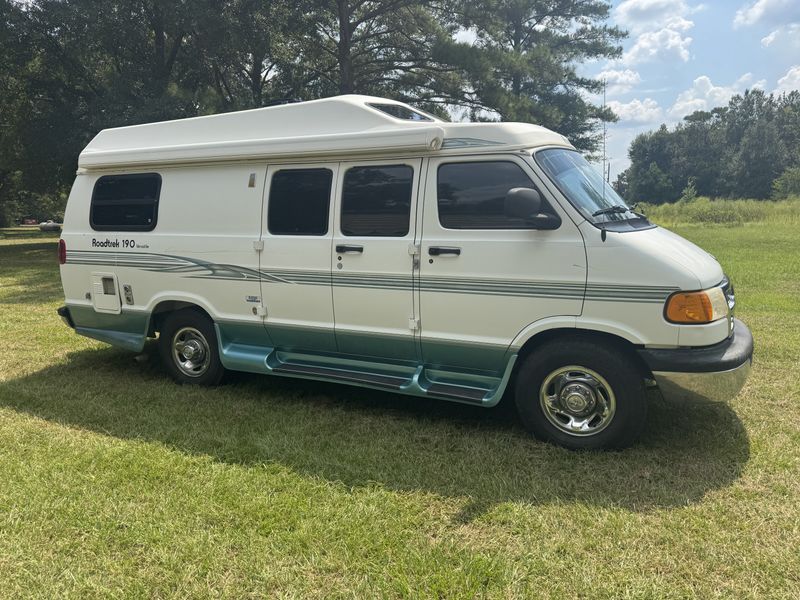 Picture 1/13 of a 1999 Dodge Roadtrek Versatile 190 for sale in New Orleans, Louisiana