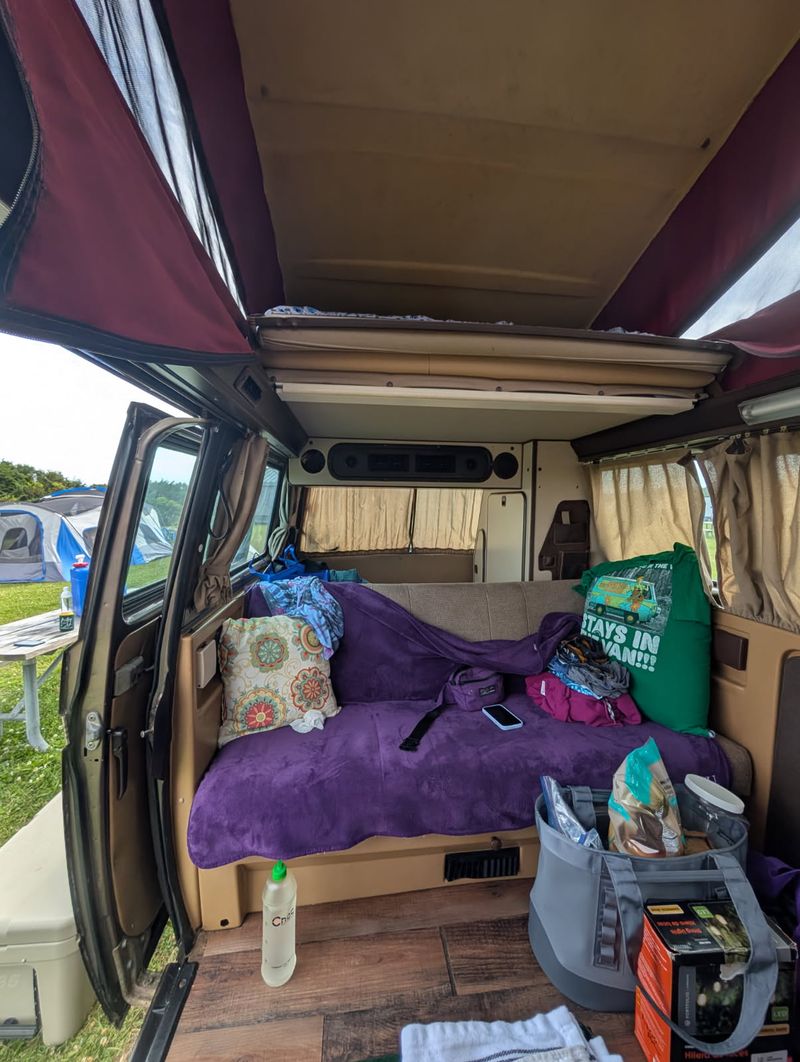 Picture 4/6 of a 1985 Volkswagen Vanagon for sale in Atlantic Beach, North Carolina